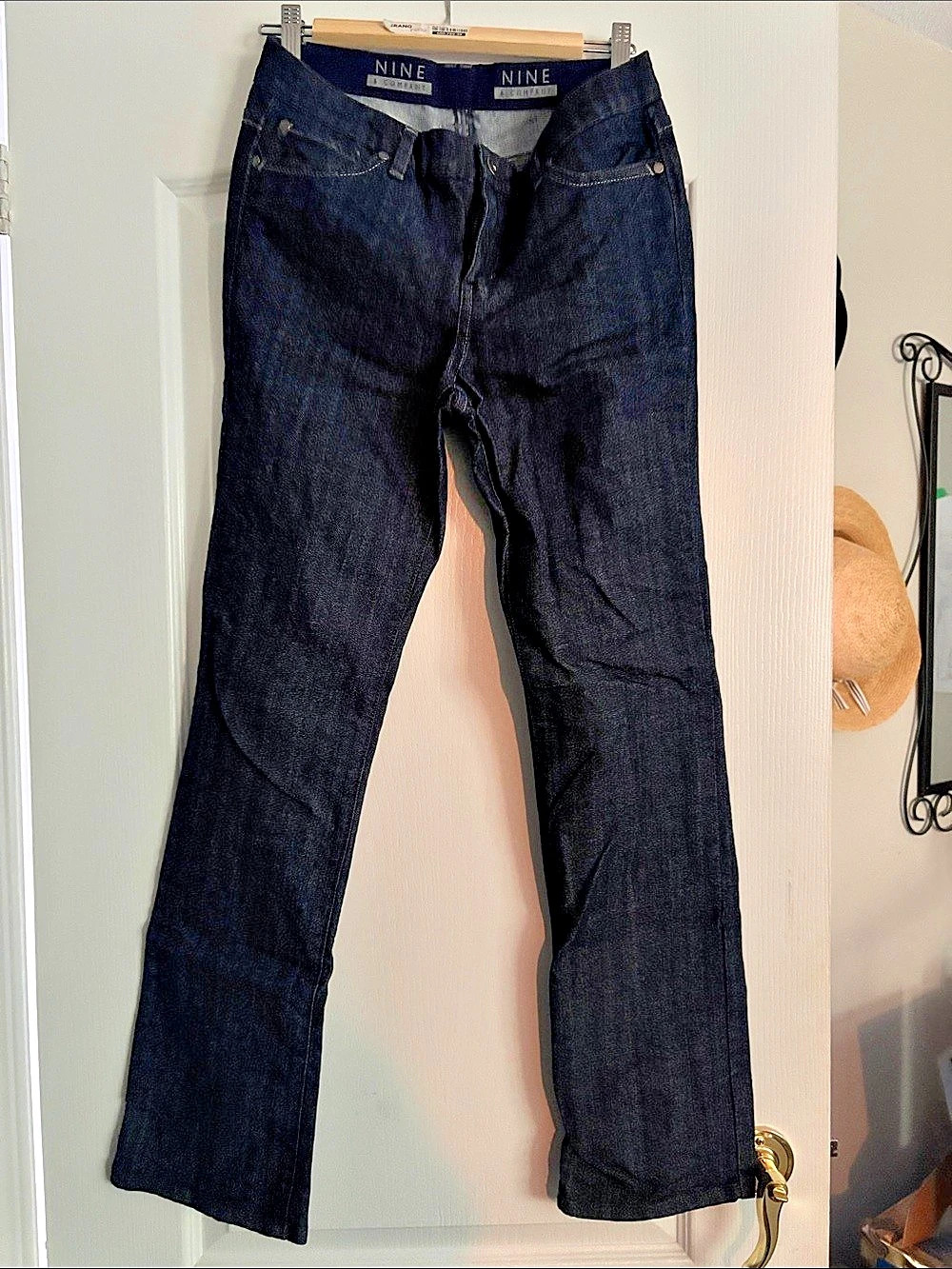 Nine & Company Straight Leg Jeans Cotton Blend Waist 6